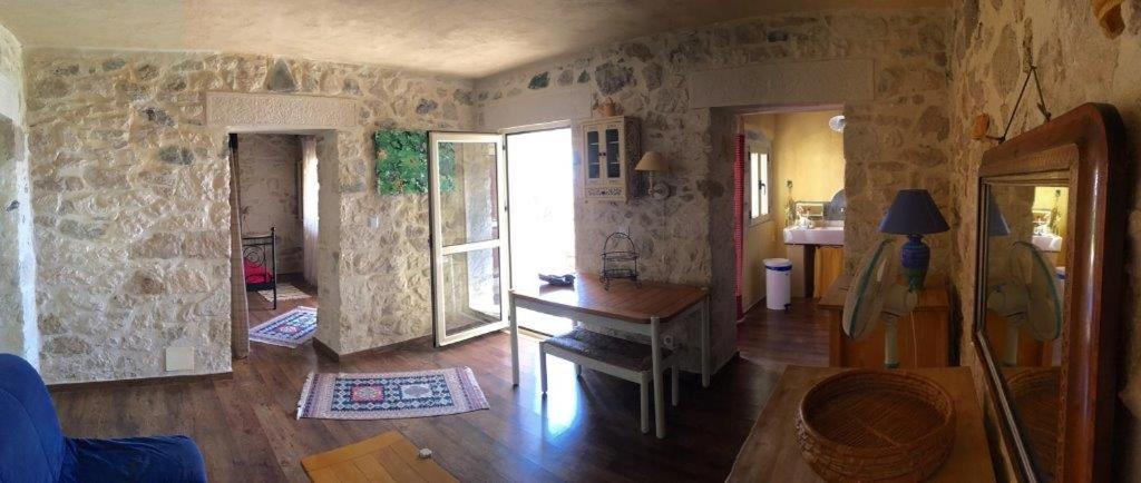 דירות Myrtos Stonehouse Elia Up מראה חיצוני תמונה
